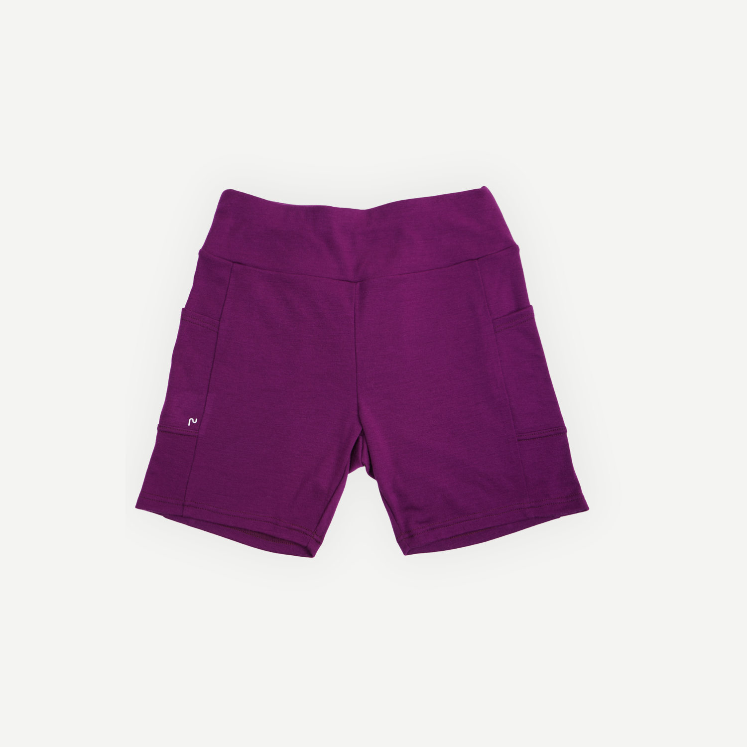 Biker short en laine de mérinos pourpre - périple - vue de devant.