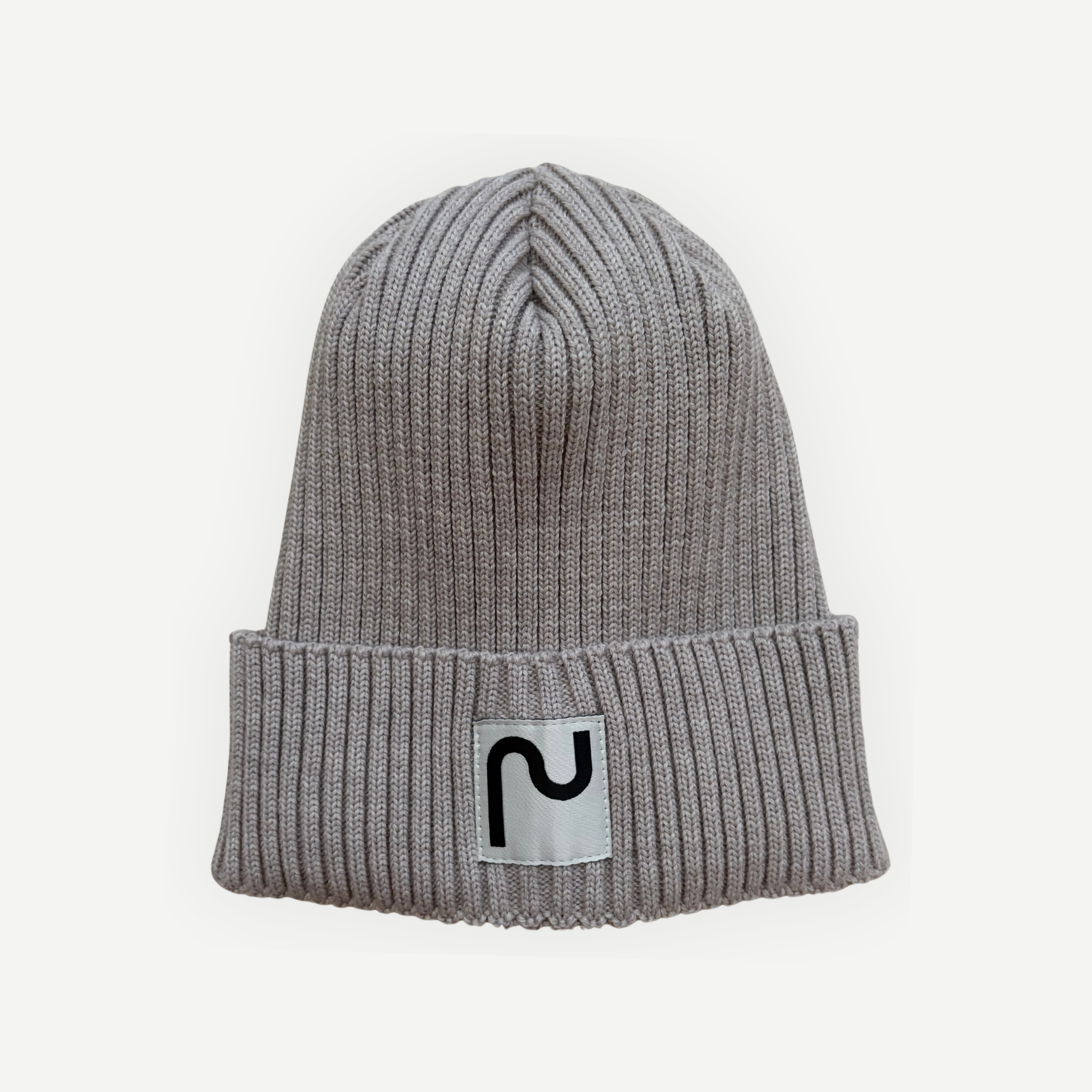 Tuque 100% laine de mérinos couleur écru, fabriqué à Montréal au Canada. 