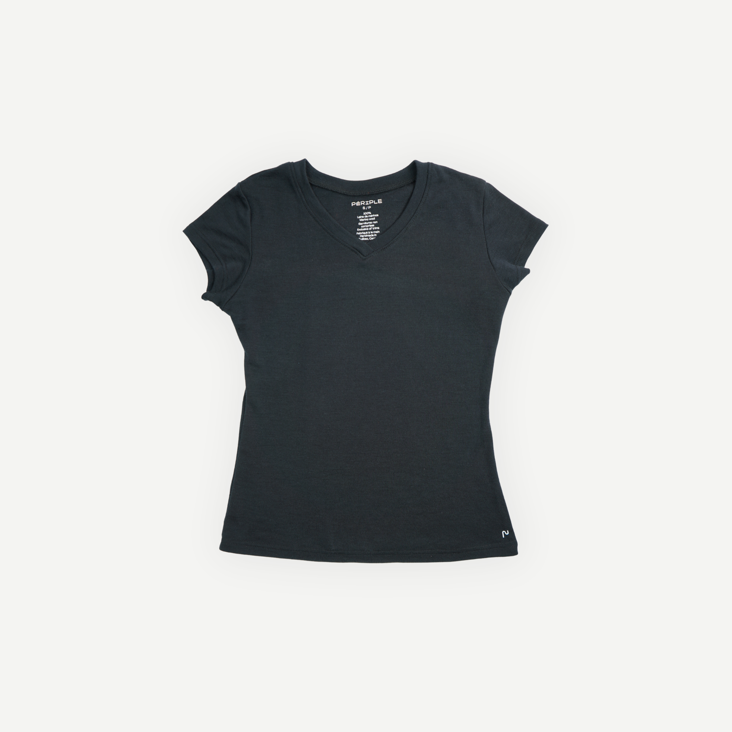 t-shirt col v pour femmes en laine de mérinos ardoise - périple - vue devant