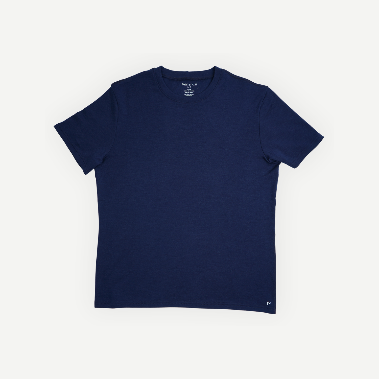 t-shirt en laine de mérinos marine pour homme de la marque Périple - vue de face