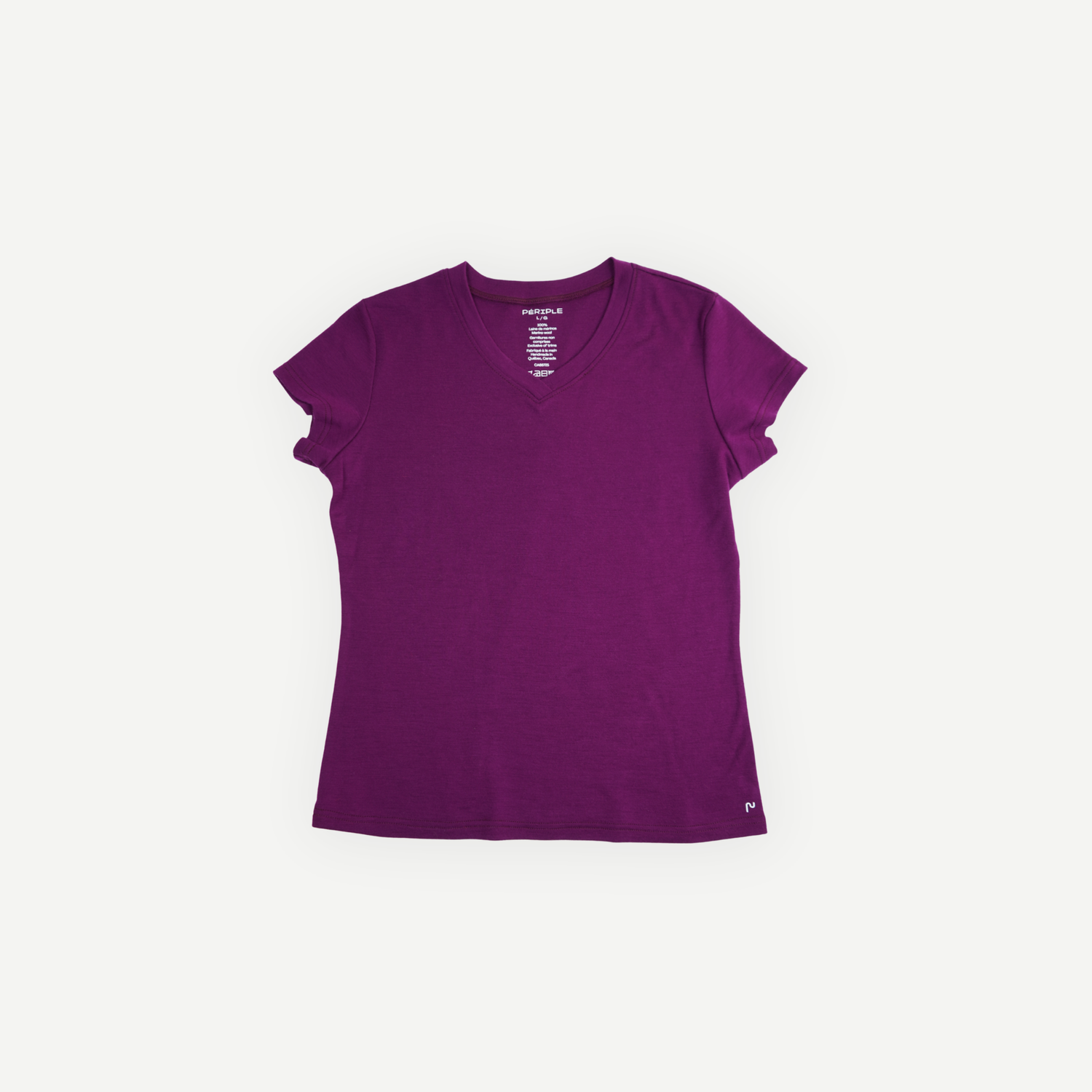 t-shirt col v en laine de mérinos pourpre - périple - vue devant